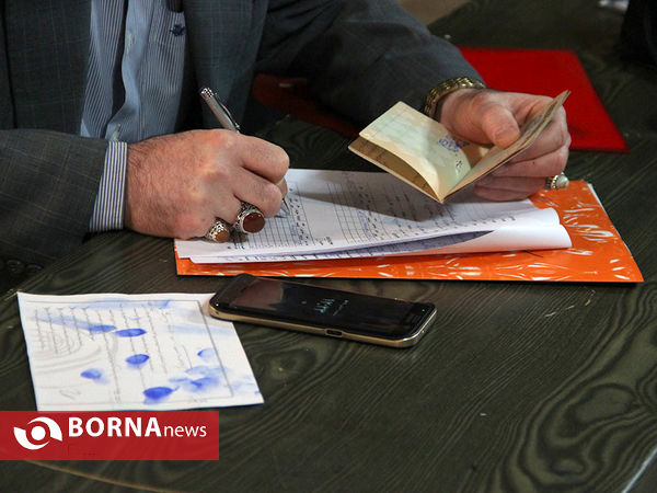 ثبت نام داوطلبان نامزدی در انتخابات شورای اسلامی شهر شیراز