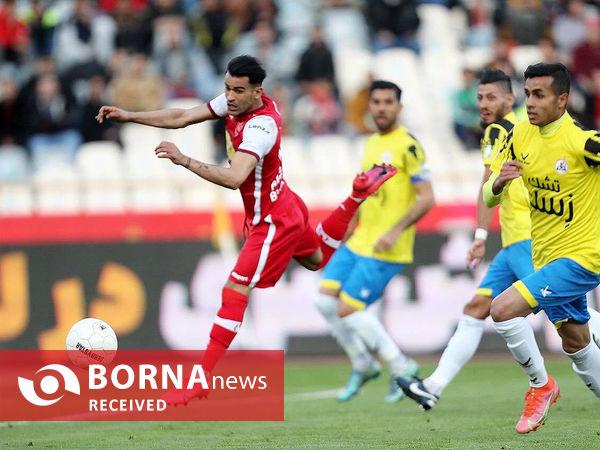 دیدار تیم های فوتبال پرسپولیس - نفت مسجدسلیمان