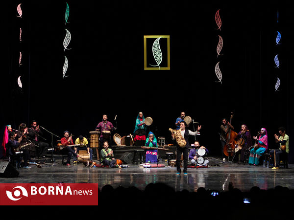 کنسرت "گروه رستاک" در سی و دومین جشنواره موسیقی فجر