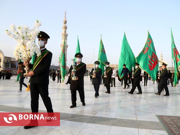 آیین تعویض پرچم گنبد مسجد مقدس جمکران