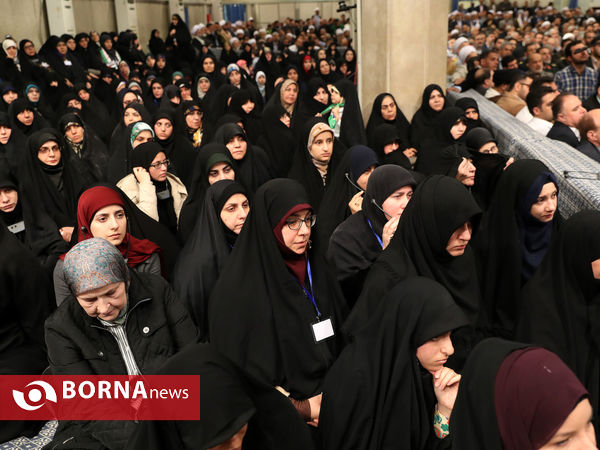 دیدار مسئولان نظام و میهمانان کنفرانس وحدت اسلامى‌ با رهبر انقلاب