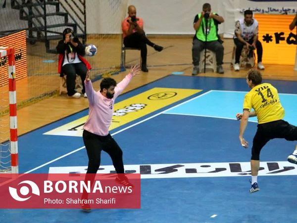 دیدار تیم های هندبال الکویت کویت - سپاهان