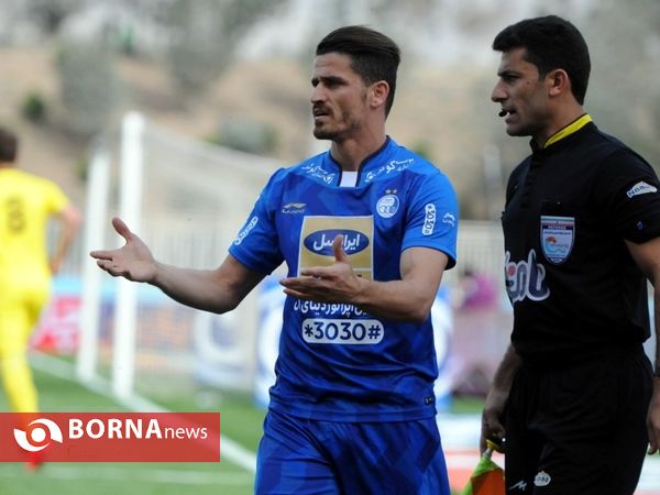 دیدار تیم های فوتبال نفت تهران- استقلال