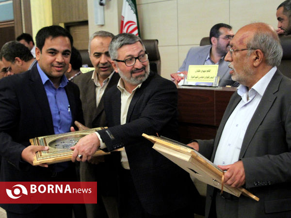 تقدیر شورای اسلامی شهر شیراز ازپدران  نمونه