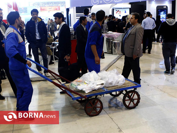 در حاشیه نمایشگاه مطبوعات
