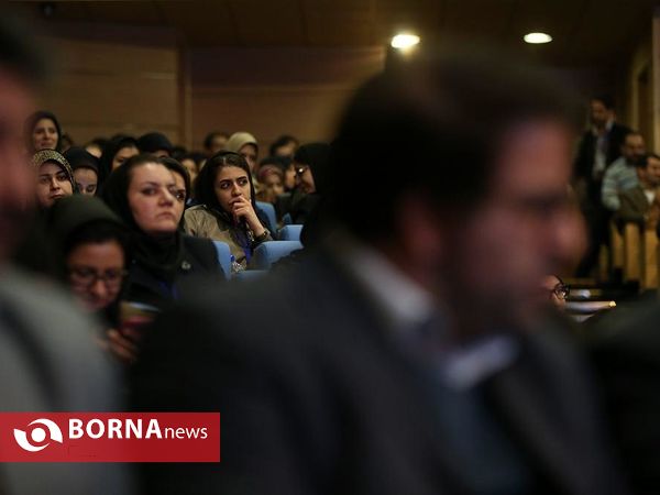 هم اندیشی صمیمانه جوانان با دولت