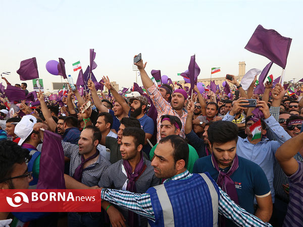 دکتر روحانی در جمع مردم اهواز