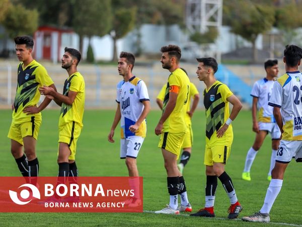 دیدار تیم های فوتبال بامداد  اراک- بصیر اهواز