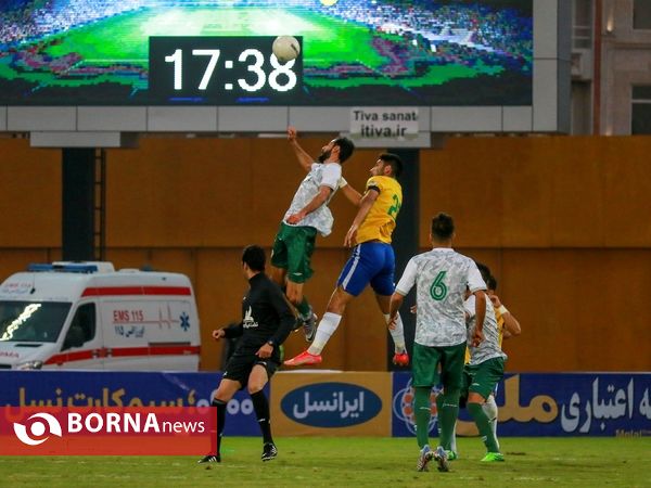 دیدار تیم های فوتبال صنعت نفت - آلومینیوم