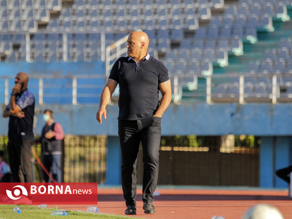 دیدار تیم های فوتبال آلومینیوم اراک-تراکتور سازی تبریز