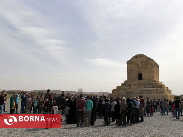 حال و هوای نوروز در مجموعه باستانی پاسارگاد