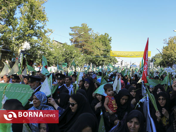 گلباران حرم مطهر رضوی به مناسبت آغاز دهه کرامت
