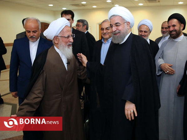 دیدار رئیس جمهور با مراجع در قم