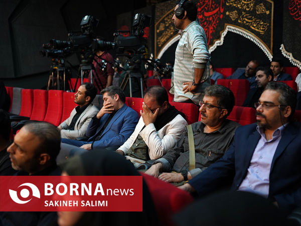  آیین برافراشتن پرچم عزای حسینی برفراز بلندترین سکوی پرچم ایران