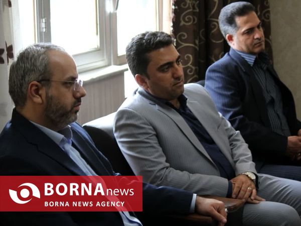 بازدید مدیرکل مشارکتهای اجتماعی و فعالیت های داوطلبانه وزارت ورزش و جوانان از دفتر خبرگزاری برنا کردستان 