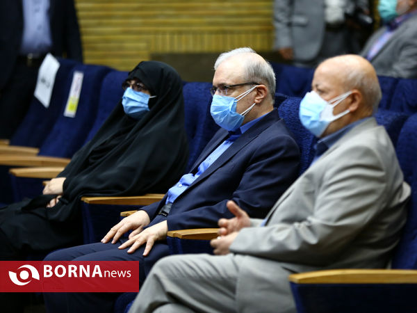 تزریق نخستین واکسن مشترک ایران و کوبا در اصفهان