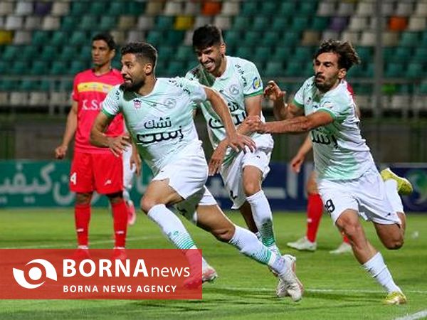 دیدار تیم های فوتبال ذوب آهن اصفهان - فولاد خوزستان