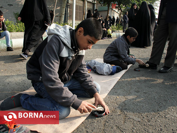 پیاده روی جاماندگان اربعین در تهران (4)
