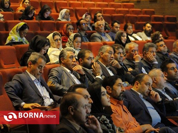 اولین اجلاس ملی کارآفرینی در حوزه مد ، پوشاک و نساجی