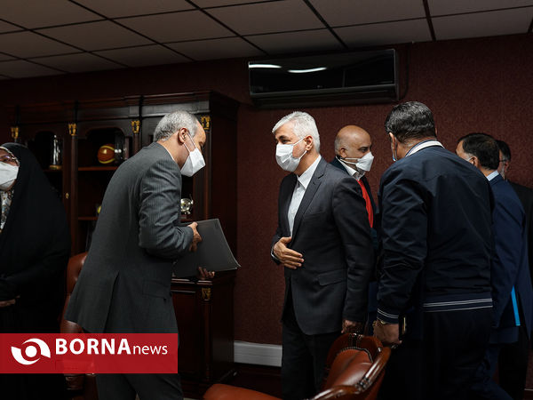جلسه ‌هم‌اندیشی مدیران استقلال و پرسپولیس با وزیر ورزش و جوانان