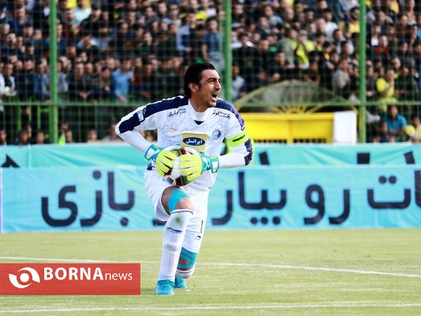 دیدار تیم های صنعت نفت آبادان و استقلال تهران- نیمه نهایی جام حذفی