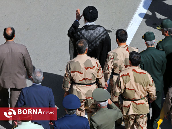 حضور فرمانده کل قوا در مراسم دانش‌آموختگی دانشجویان دانشگاه‌های افسری ارتش