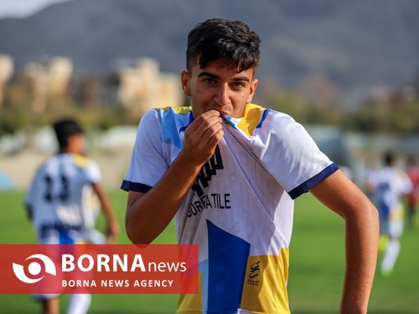 دیدار تیم های فوتبال بامداد  اراک- بصیر اهواز