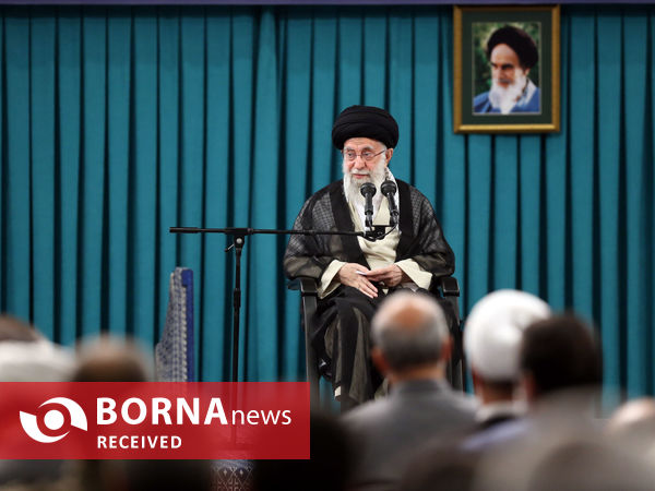 دیدار دست‌اندرکاران برگزاری کنگره شهدای استان قم با مقام معظم رهبری