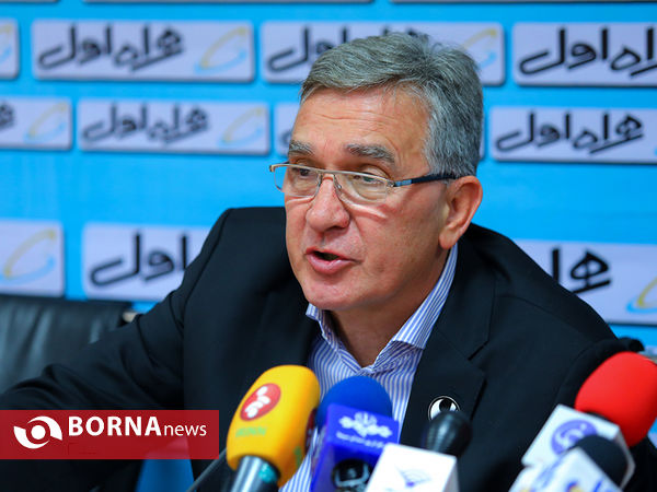 نشست خبری مربیان تیم های پرسپولیس و نساجی