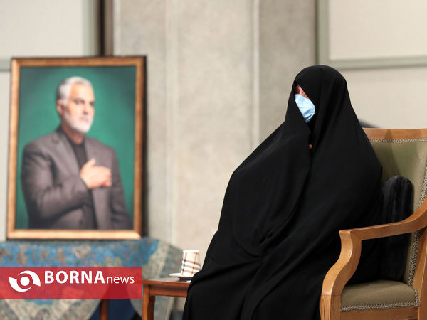 دیدار دست‌اندرکاران مراسم سالگرد شهید سلیمانی با رهبر انقلاب اسلامی