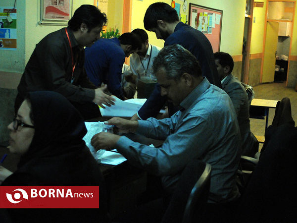 مراحل تحویل صندوق رای در فرمانداری