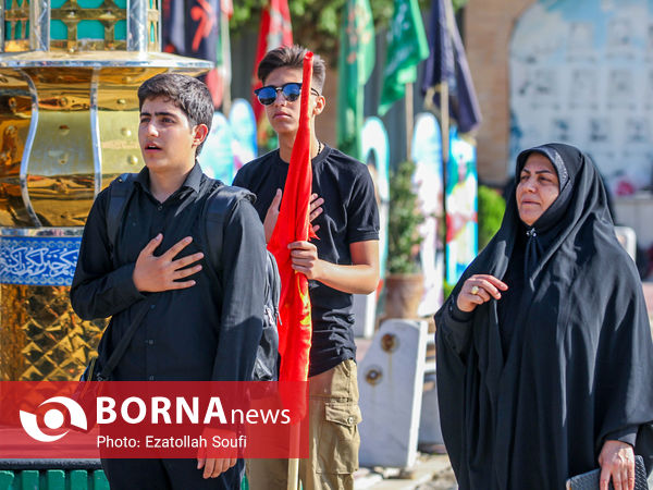 بدرقه زائران اربعین در اراک 