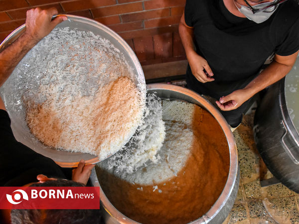 سفره‌دار مجلس حسین(ع)