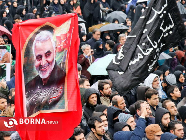 تجمع مردمی و سوگواری سردار سپهبد شهید قاسم سلیمانی در میدان نقش جهان اصفهان