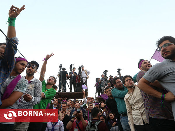 دکتر روحانی در جمع مردم اهواز