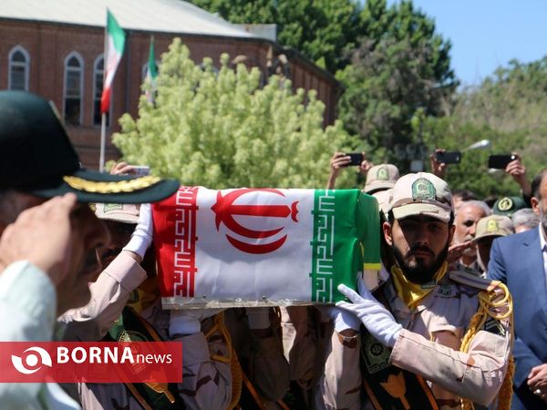 تشییع پیکر شهیدان هنگ مرزی ارومیه