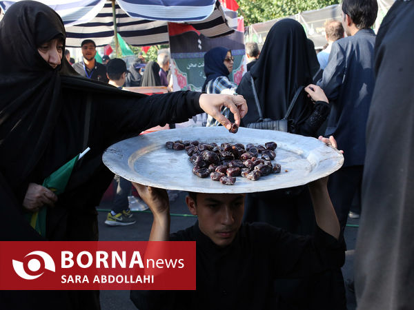 پیاده روی جاماندگان اربعین در تهران