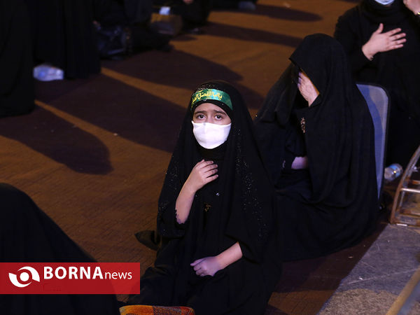 عزاداری شب تاسوعا در میدان امام حسین (ع)
