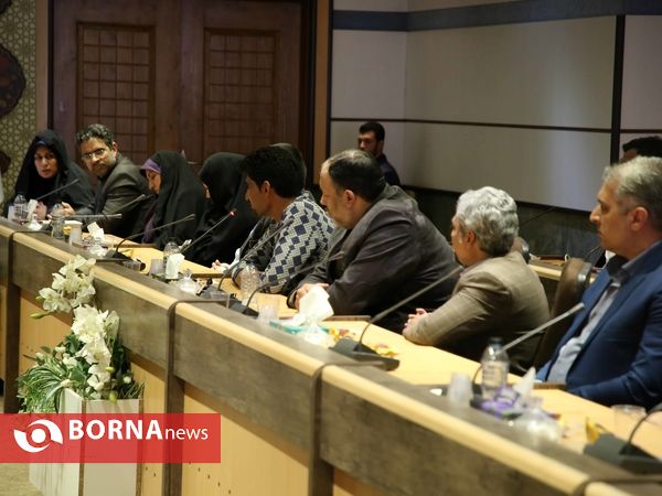 نشست دبیران سازمان های مردم نهاد با استاندار قم