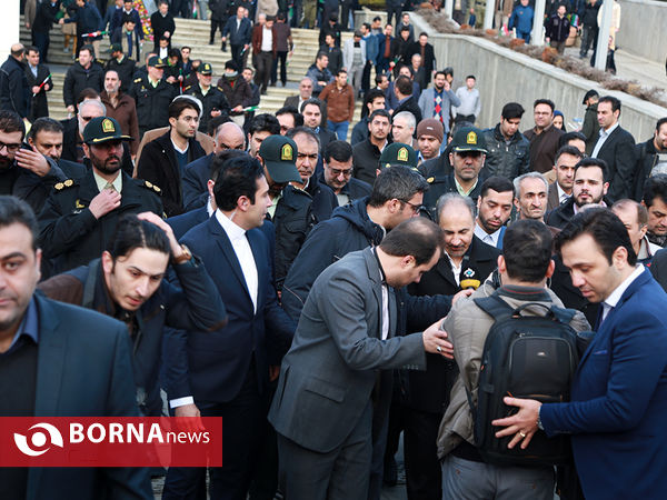 حضور شهردار و اعضای شورای شهر تهران در بیست و دو بهمن