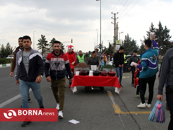 در حاشیه پیش از آغاز دربی ۸۹