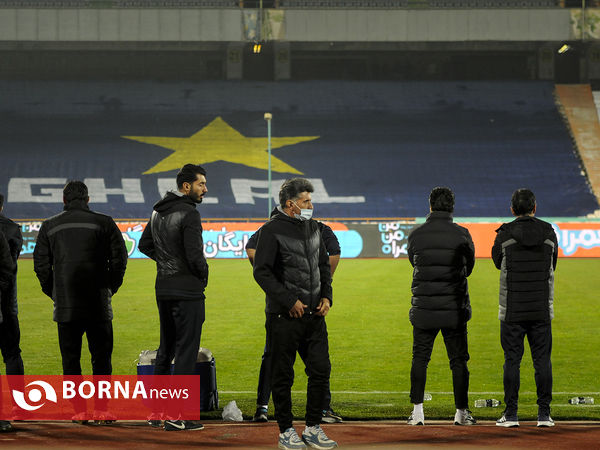 دیدار تیم های فوتبال  استقلال - نود ارومیه