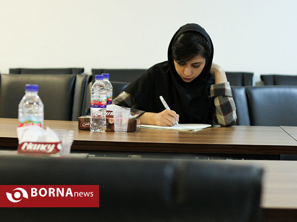 نشست تحلیل اولین مناظره انتخابات ریاست جمهوری و چرایی رای به روحانی