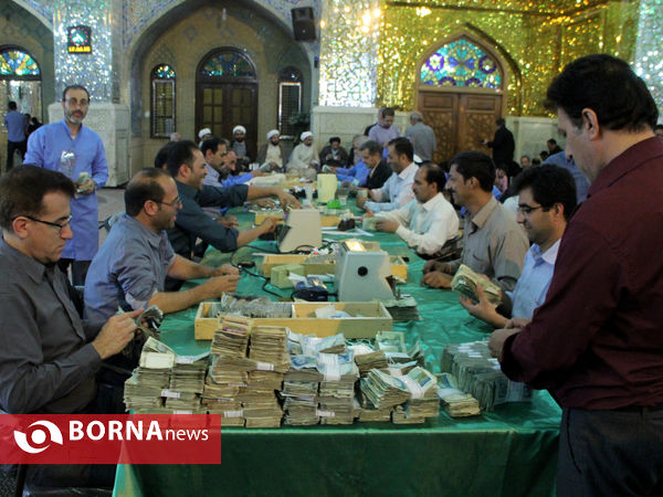 آیین غبارروبی آستان سید علاء الدین حسین بن موسی الکاظم در شیراز