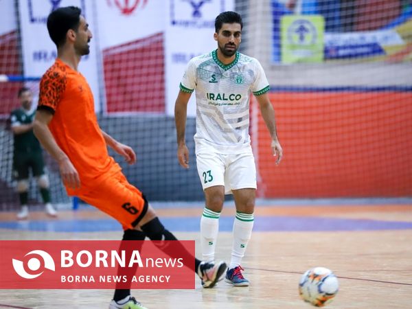 دیدار تیم های فوتسال آلومینیوم - تن تاک