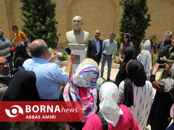 رونمایی از سردیس بزرگان صنایع دستی و هنرهای سنتی در شیراز