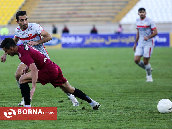 دیدار تیم های پدیده و پرسپولیس