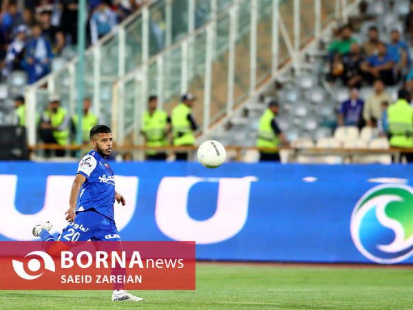 دیدار تیم های استقلال تهران - صنعت نفت آبادان