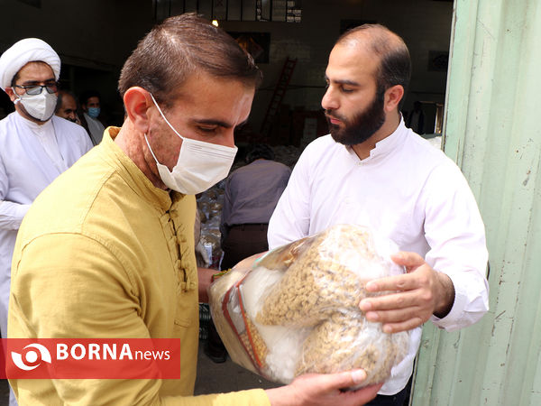 تهیه و توزیع بسته های سبد ارزاق طرح همدلی و مواسات در شیراز