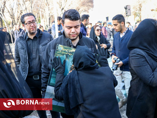 تشییع و خاکسپاری پیکر شهدای سانحه سقوط هواپیمای اکراینی در اصفهان